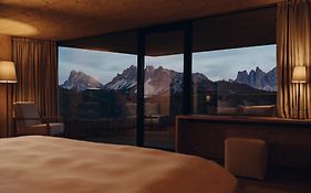Hotel Rosalpina Dolomites